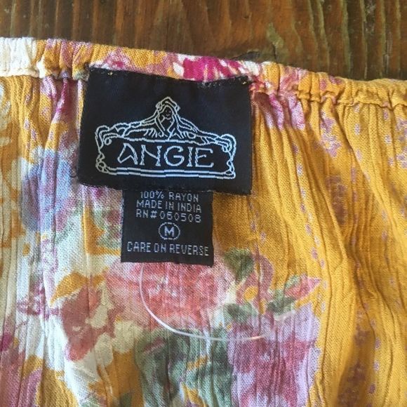 Like new lace detail peasant top - Picture 5 of 8